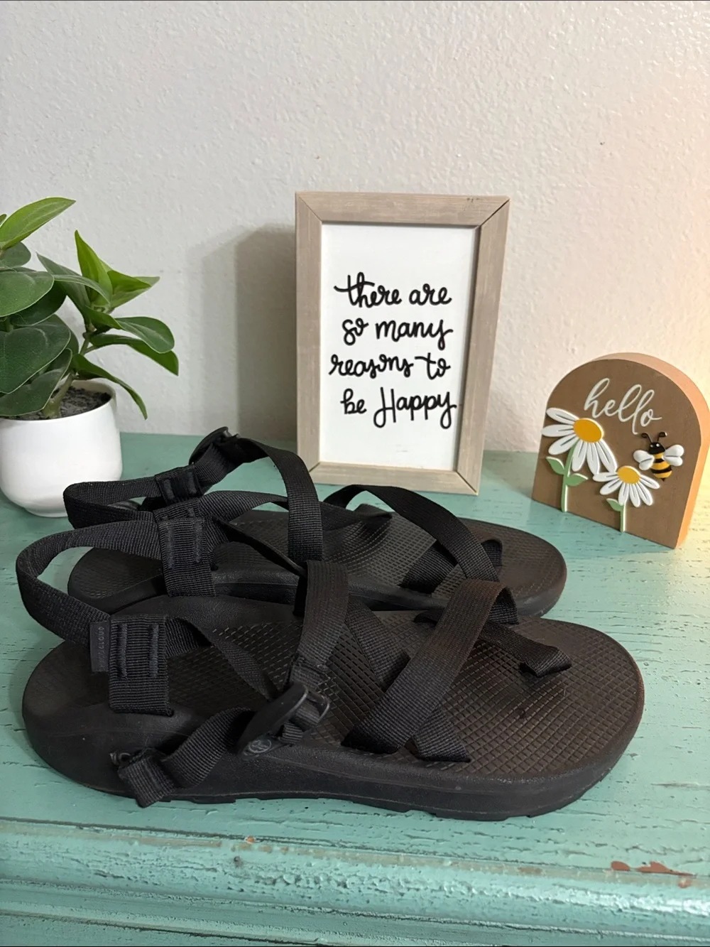 Chaco comfortable black